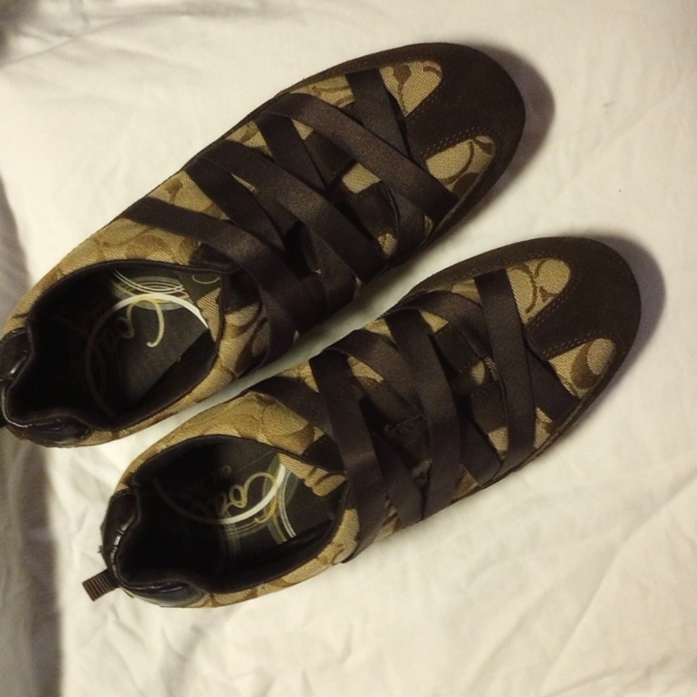 Coach Harmonie sneakers gently worn